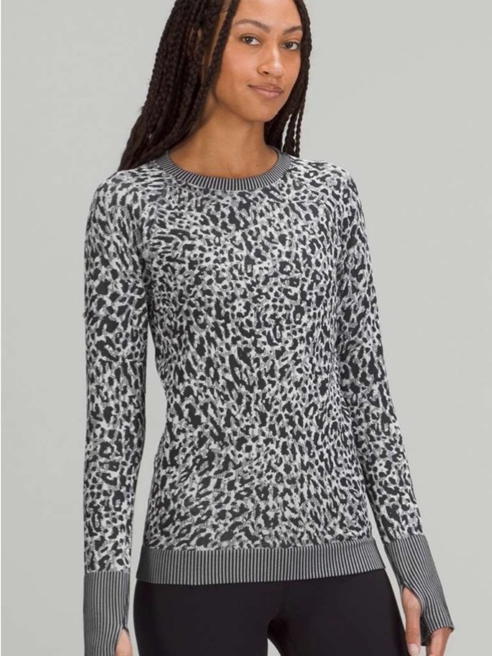 RARE Lululemon Rest Less Pullover Leopard
Particolour Black / Alpine White 8